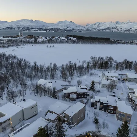 Apartamento Ecological Wood House With A Garden Tromsø