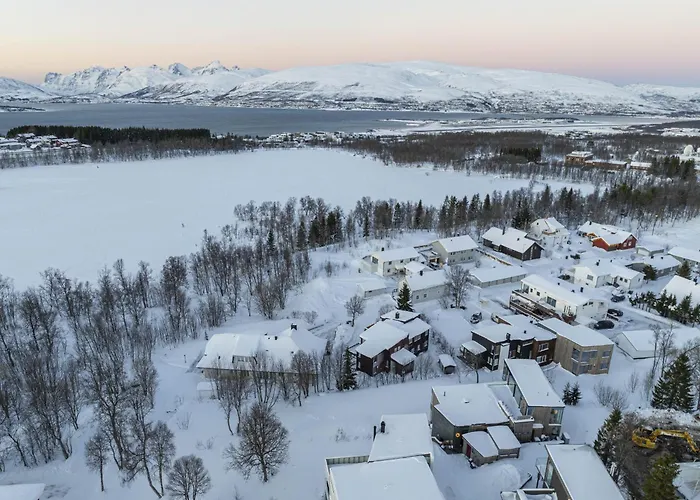 Ecological Wood House With A Garden Apartamento Tromsø